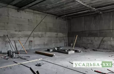 Как очистить старую мебель от лака